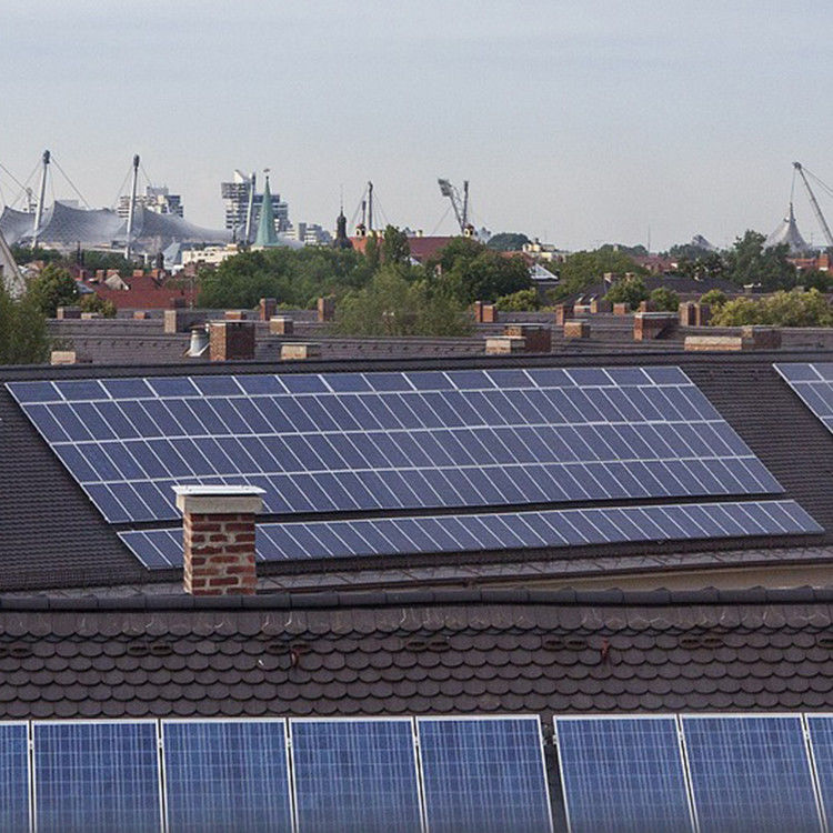 IP65 Su geçirmez iki yüzlü güneş hücresi PV paneli 700W 690W 680W 670W İşlem 12 Yıl